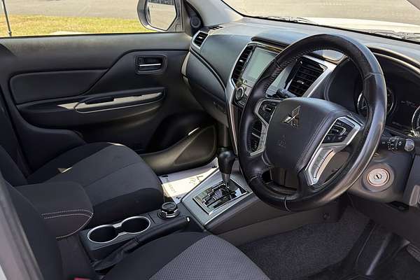 2022 Mitsubishi Triton GLX-R MR
