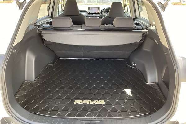 2020 Toyota RAV4 GXL AXAH52R