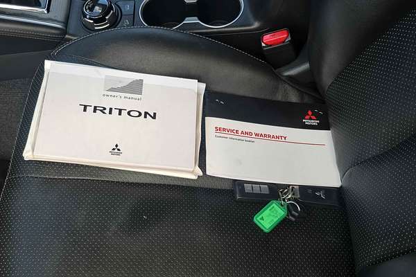 2019 Mitsubishi Triton GLS Premium MR 4X4