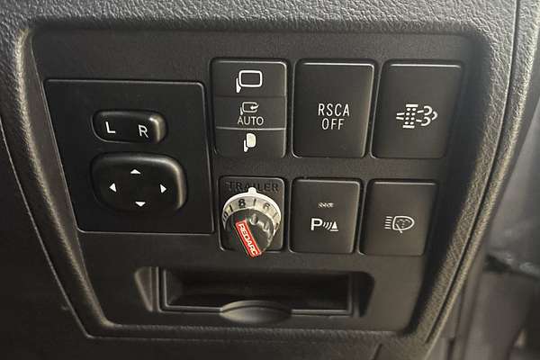 2020 Toyota Landcruiser VX VDJ200R