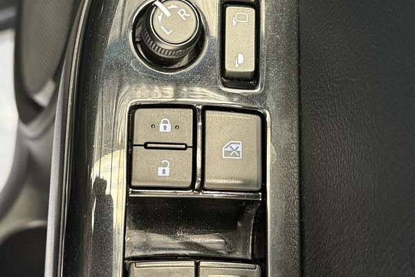 2019 Toyota Hilux SR5 GUN126R