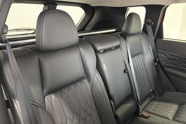 2025 Mitsubishi Outlander Exceed ZM