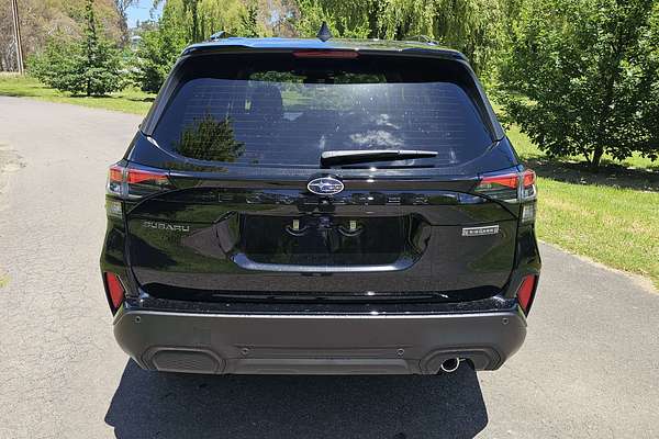 2025 Subaru Forester Hybrid Touring S6