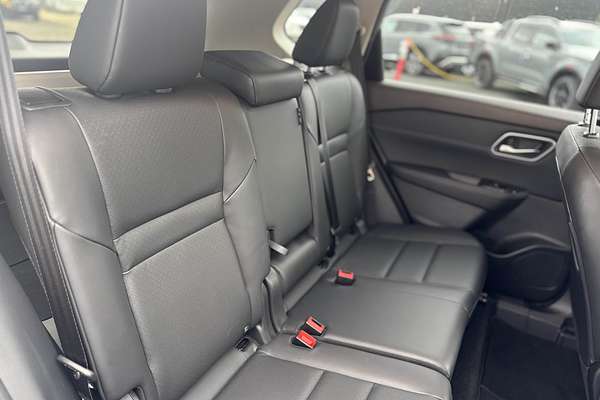 2025 Nissan X-TRAIL ST-L T33