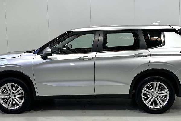 2023 Mitsubishi Outlander ES ZM 2WD