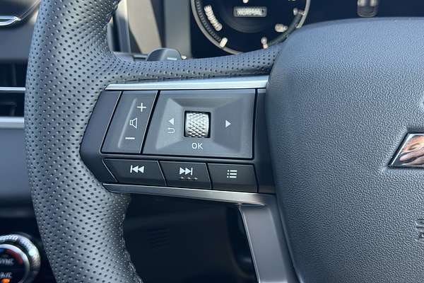 2025 Mitsubishi Outlander PHEV GSR ZM