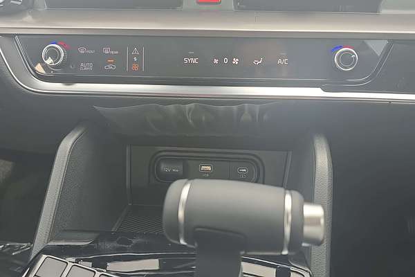 2025 Kia Sportage SX NQ5