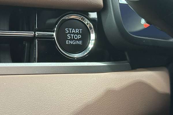 2025 Mitsubishi Outlander Exceed Tourer ZM