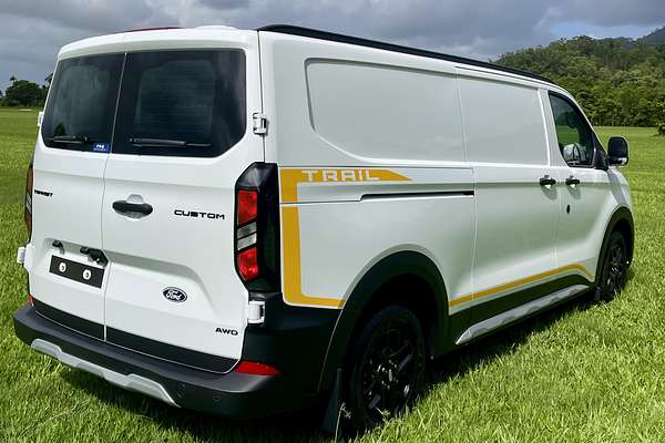 2025 Ford Transit Custom Trail