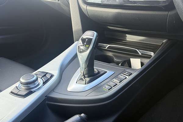 2016 BMW 3 Series 320i Sport Line F30 LCI