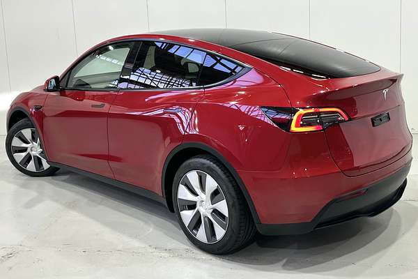 2022 Tesla Model Y Rear-Wheel Drive