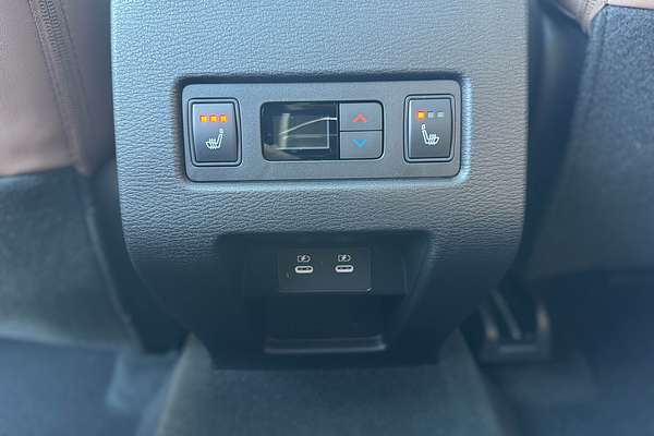 2025 Mitsubishi Outlander Exceed Tourer ZM