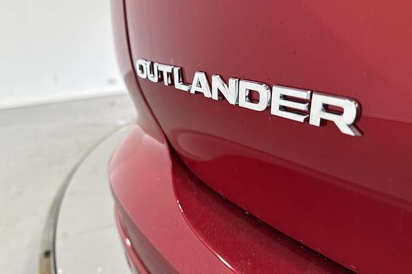 2025 Mitsubishi Outlander Exceed ZM