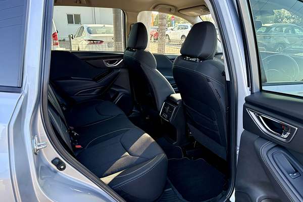 2023 Subaru Forester 2.5i S5