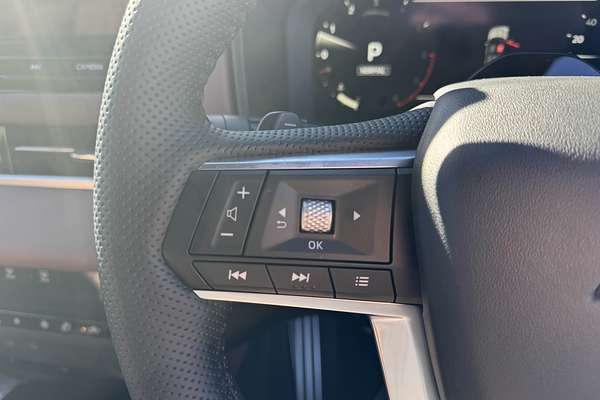 2025 Mitsubishi Outlander Exceed Tourer ZM