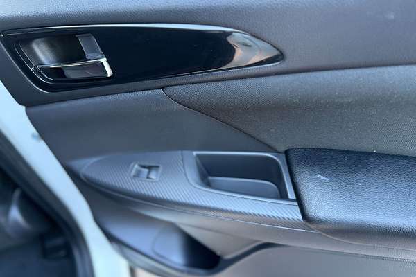2019 Mitsubishi Eclipse Cross ES YA