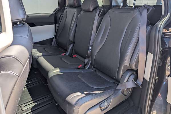 2022 Kia Carnival Platinum KA4