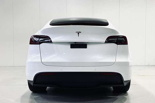 2023 Tesla Model Y Rear-Wheel Drive