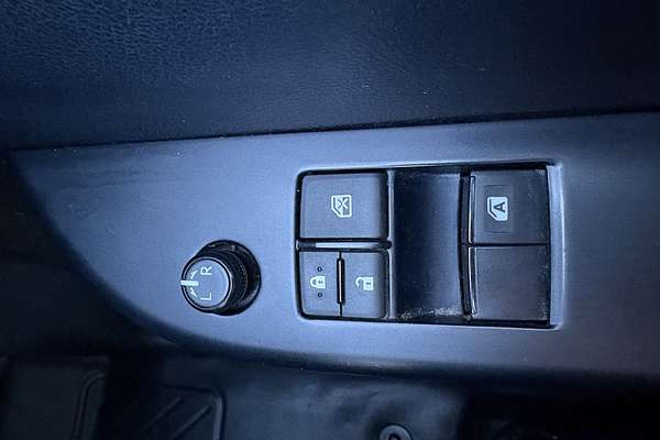 2018 Toyota Hilux Workmate TGN121R Rear Wheel Drive