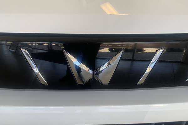 2025 Mahindra XUV3XO