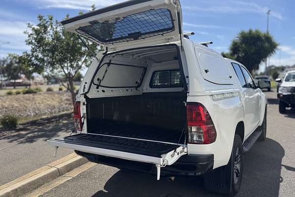 2025 Toyota Hilux SR GUN126R 4X4