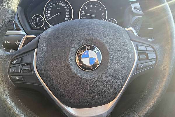 2014 BMW 3 Series 320i F30