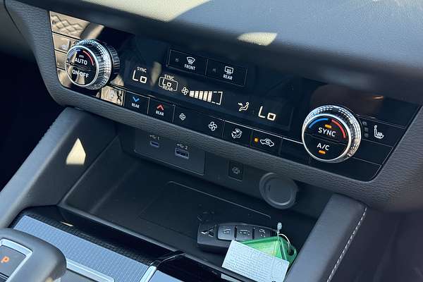 2025 Mitsubishi Outlander PHEV GSR ZM