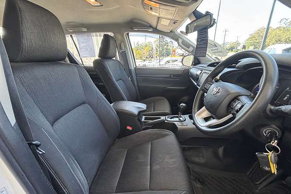 2020 Toyota Hilux SR GUN126R 4X4