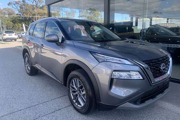 2025 Nissan X-TRAIL ST T33