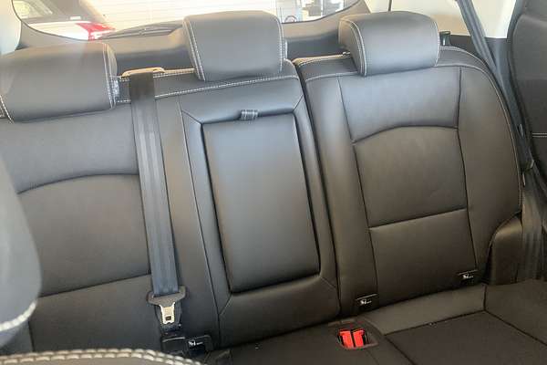 2025 Mahindra XUV3XO