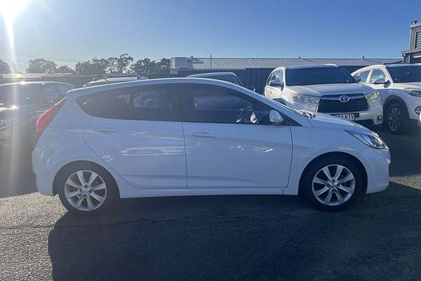 2019 Hyundai ACCENT Sport RB6