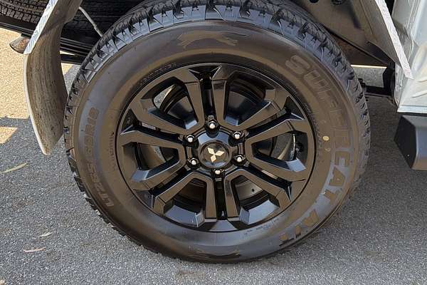 2022 Mitsubishi Triton GLX-R MR