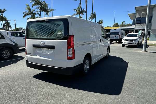 2022 Toyota Hiace GDH300R LWB