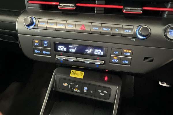 2025 Hyundai Kona Elite N Line SX2.V3