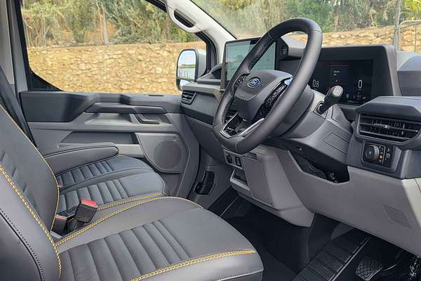 2025 Ford Transit Custom
