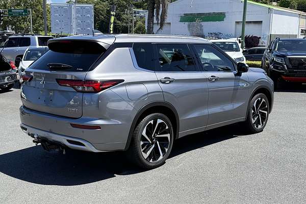 2022 Mitsubishi Outlander PHEV Exceed ZM