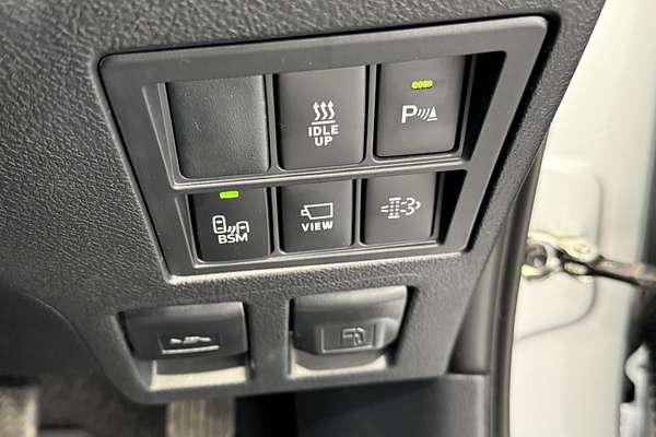 2024 Toyota Hilux SR5 48V GUN126R 4X4