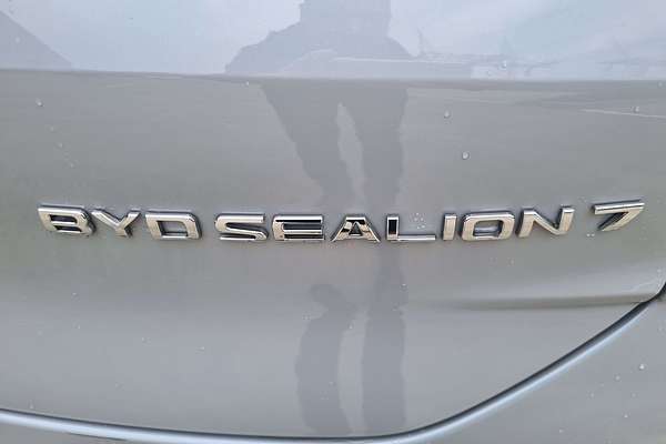 2025 BYD SEALION 7 Premium