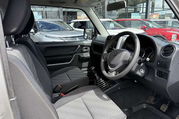 2016 Suzuki Jimny Sierra SN413 T6