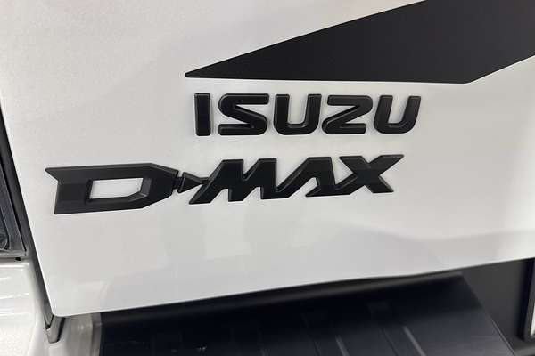 2025 Isuzu D-MAX BLADE 4X4