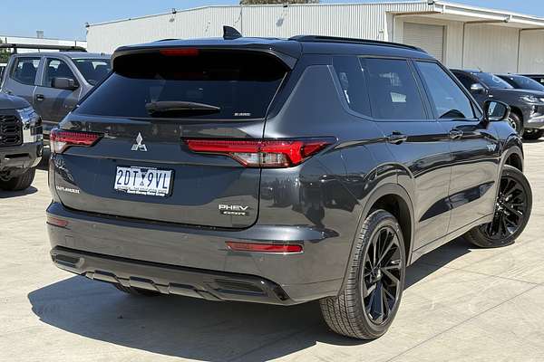 2025 Mitsubishi Outlander PHEV GSR ZM