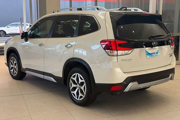 2024 Subaru Forester Hybrid L S5
