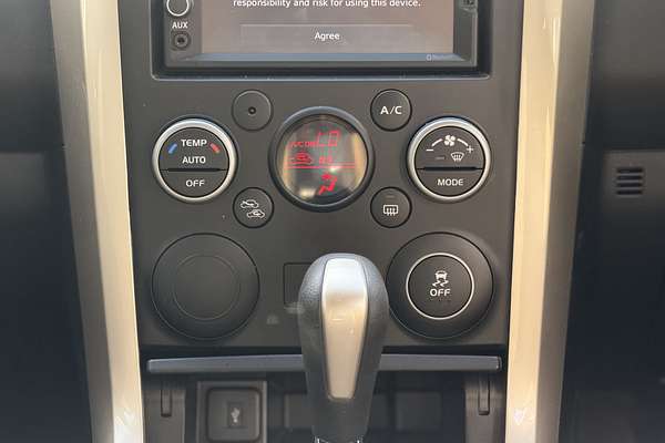 2015 Suzuki Grand Vitara Navigator JB
