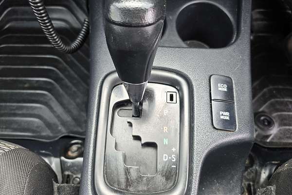 2017 Toyota Hilux Workmate TGN121R Rear Wheel Drive