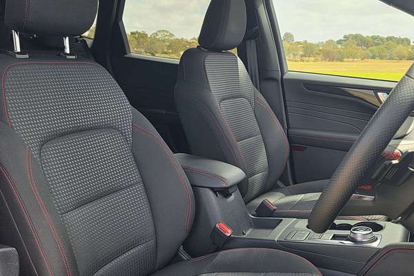 2022 Ford Escape ST-Line ZH