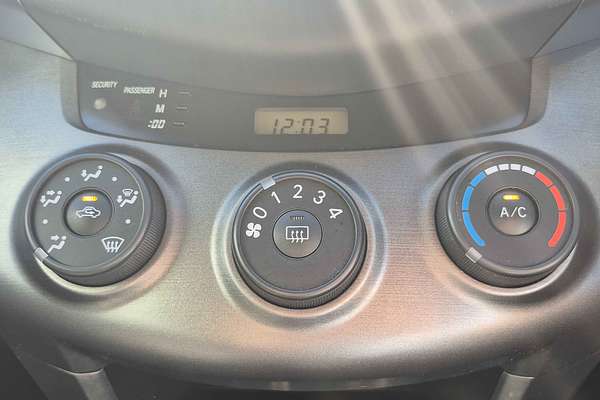 2011 Toyota RAV4 CV