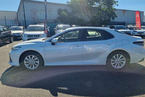 2024 Toyota Camry Ascent AXVH70R