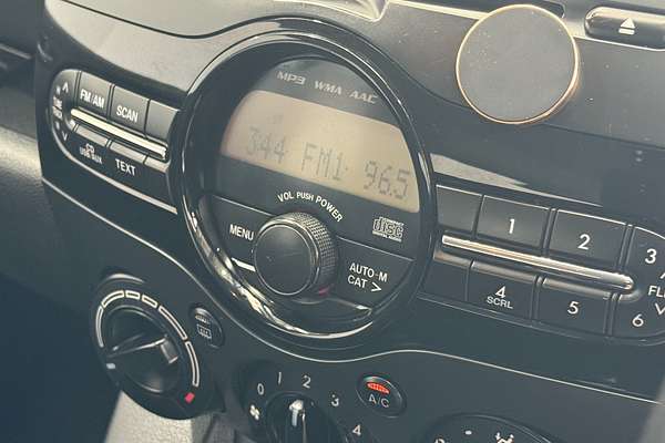 2014 Mazda 2 NEO SPORT DE MY14