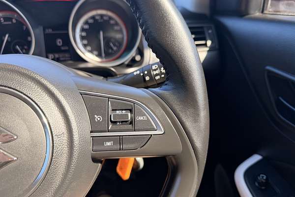 2020 Suzuki Swift GL Navigator AZ Series II