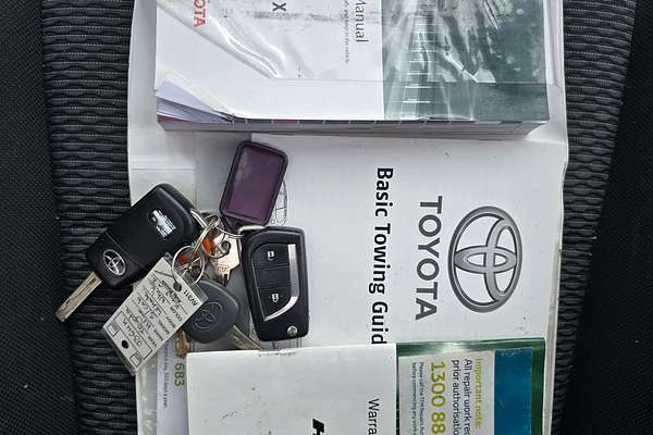 2017 Toyota Hilux Workmate TGN121R Rear Wheel Drive